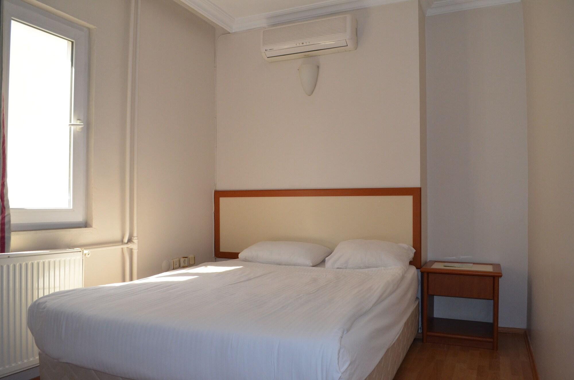 Grand Milano Hotel Ayvalik Exterior photo