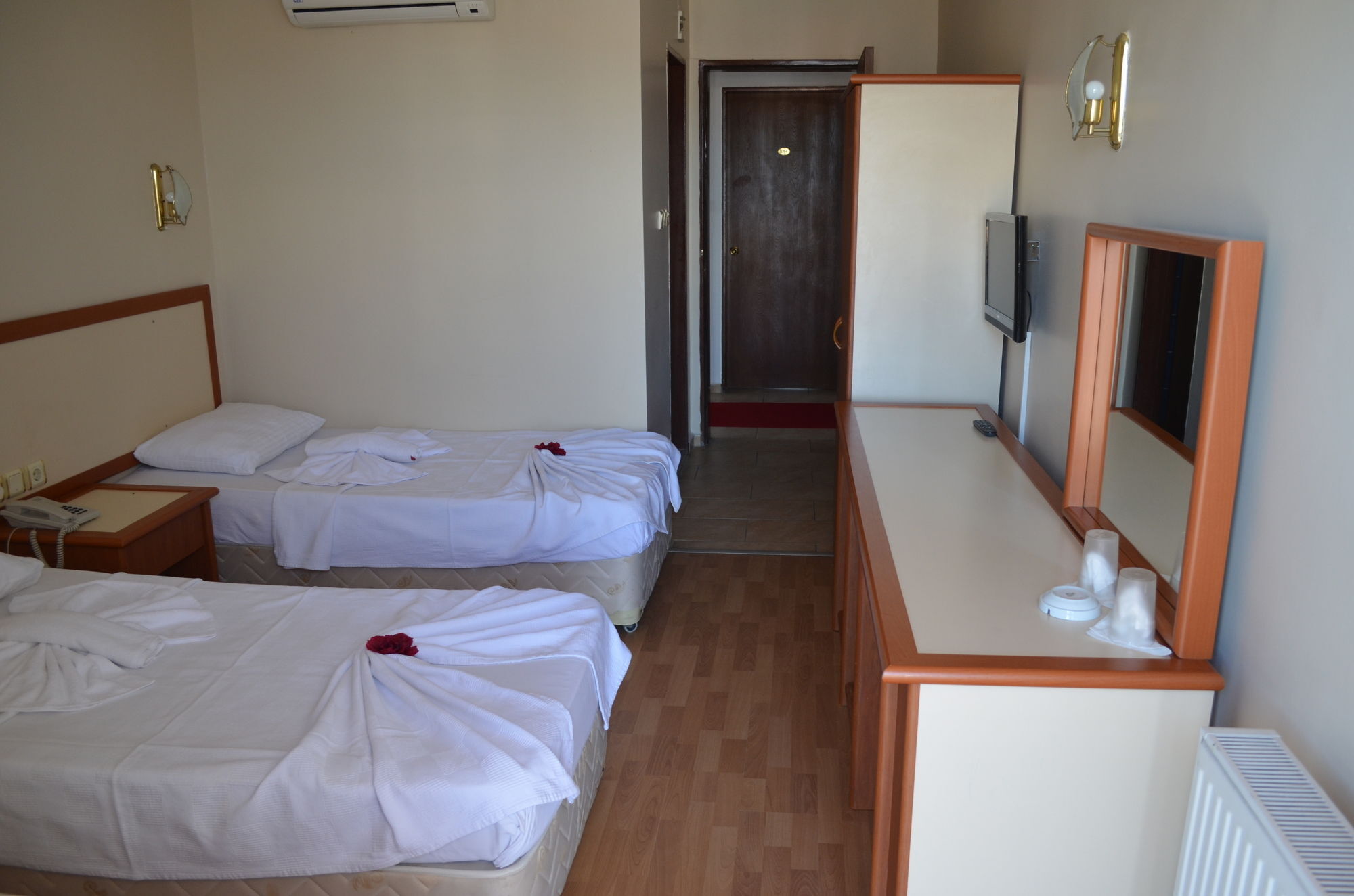 Grand Milano Hotel Ayvalik Exterior photo